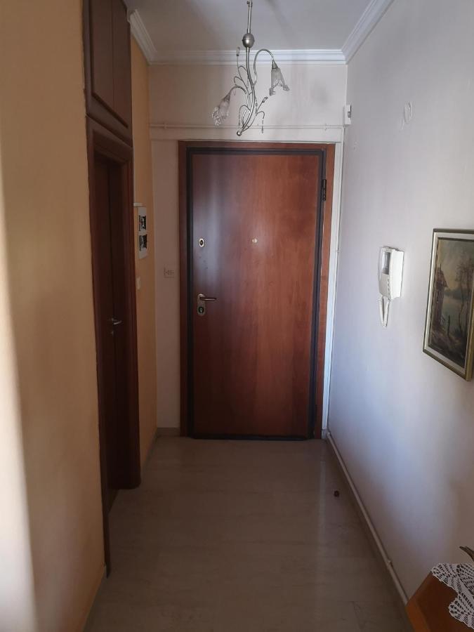 Comfortable Apartment In Kato Toumpa Thessaloníki Eksteriør billede